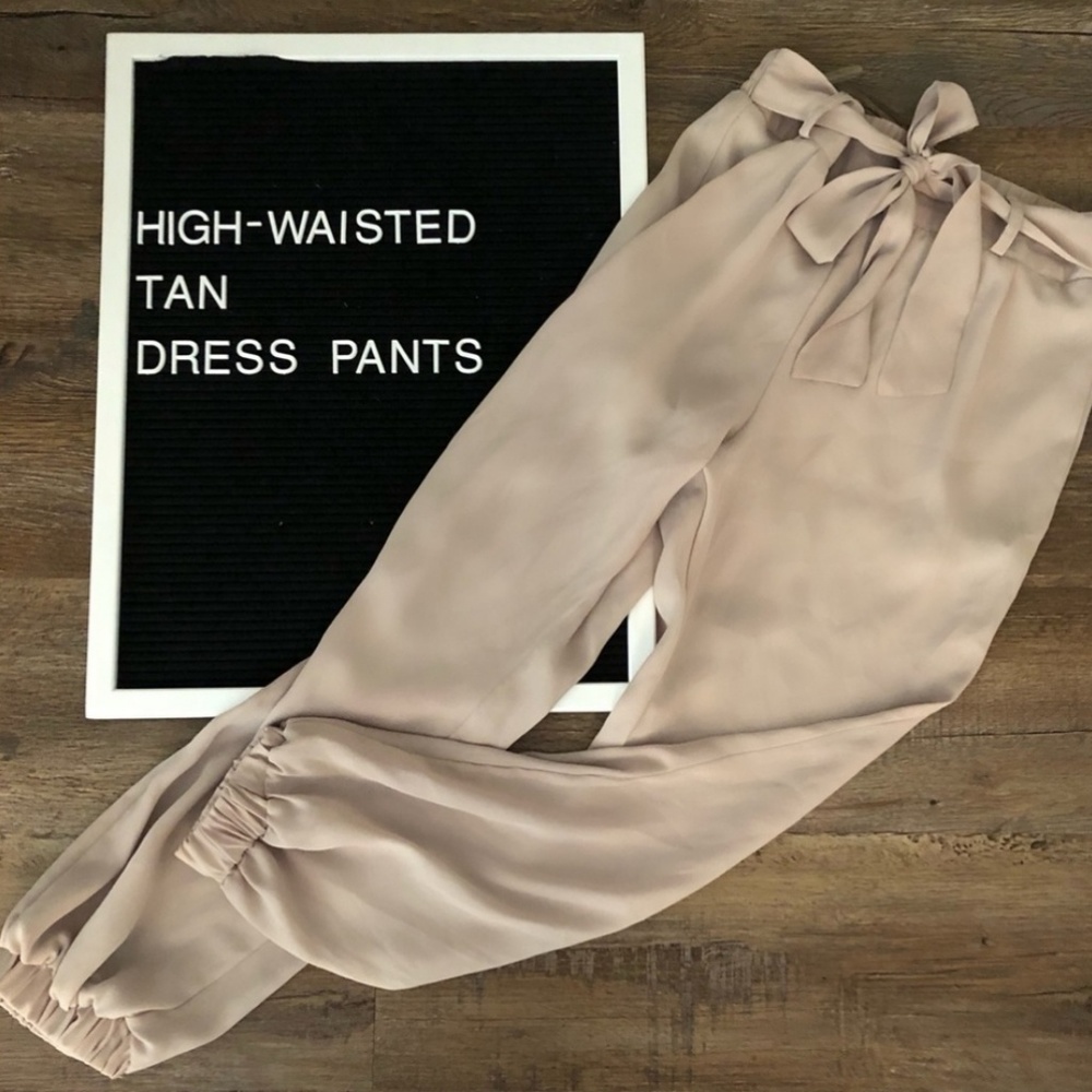 High waisted tie in the front pants/joggers